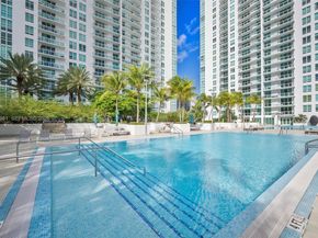 951 Brickell Ave 1806, Miami FL 33131
