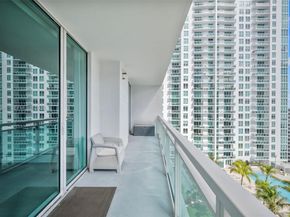 951 Brickell Ave 1806, Miami FL 33131