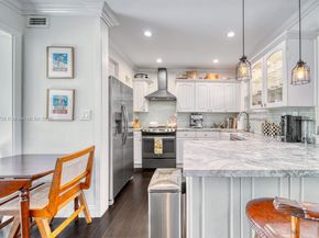 5640 SW 78th St 124C, Miami FL 33143