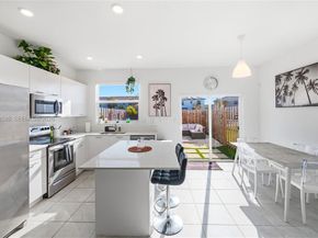 12245 NW 24th Pl, Miami FL 33167