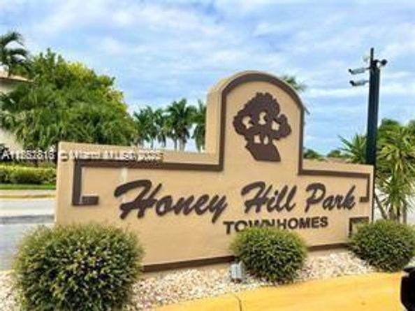 19754 NW 34th Ave, Miami Gardens FL 33056