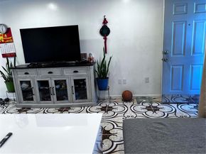 19754 NW 34th Ave, Miami Gardens FL 33056