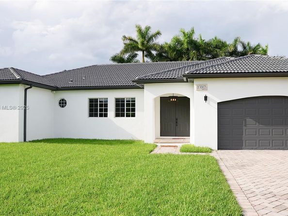 13067 SW 190th St, Miami FL 33177