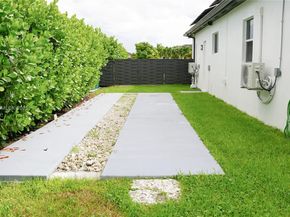 13067 SW 190th St, Miami FL 33177