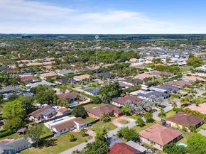 13067 SW 190th St, Miami FL 33177