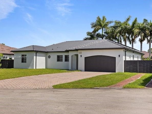 13067 SW 190th St, Miami FL 33177