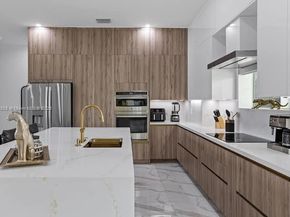 13067 SW 190th St, Miami FL 33177