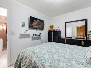 948 E 47th St, Hialeah FL 33013