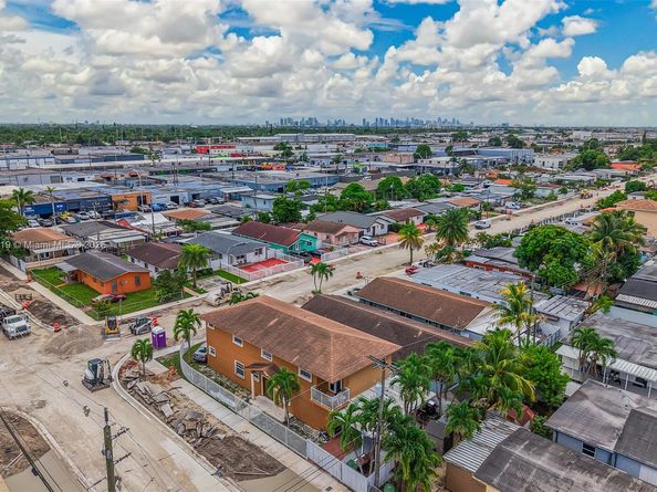948 E 47th St, Hialeah FL 33013
