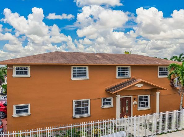 948 E 47th St, Hialeah FL 33013