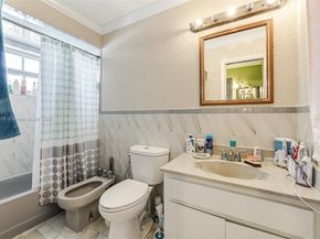948 E 47th St, Hialeah FL 33013