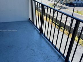 10431 N Kendall Dr D314, Miami FL 33176