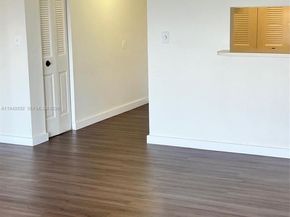 10431 N Kendall Dr D314, Miami FL 33176