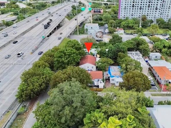 3413 NW 6th Ave, Miami FL 33127