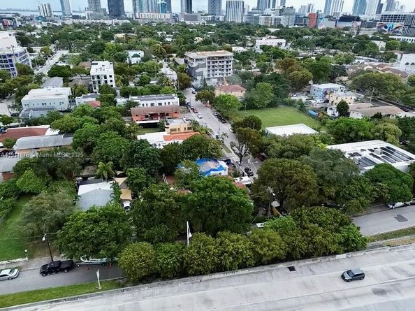 3413 NW 6th Ave, Miami FL 33127