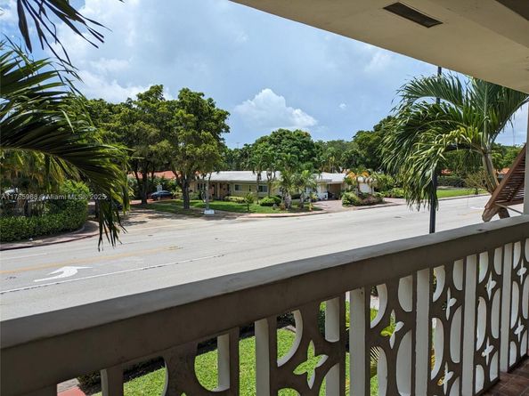 3609 S Le Jeune Rd, Coral Gables FL 33134