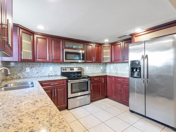 3609 S Le Jeune Rd, Coral Gables FL 33134