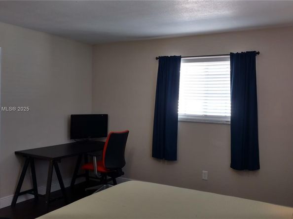 3609 S Le Jeune Rd, Coral Gables FL 33134