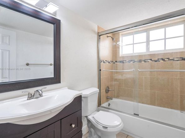 3609 S Le Jeune Rd, Coral Gables FL 33134