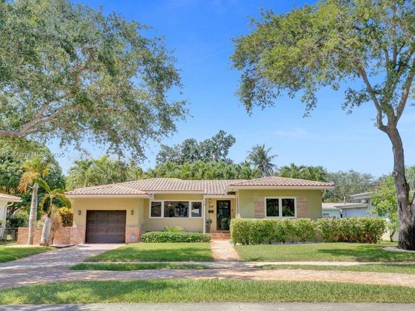 825 NE 98th St, Miami Shores FL 33138