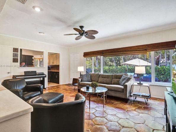 825 NE 98th St, Miami Shores FL 33138