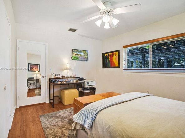 825 NE 98th St, Miami Shores FL 33138