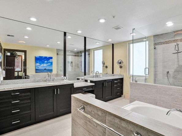 346 N Elm St A10, Hollywood FL 33019