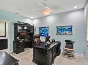 346 N Elm St A10, Hollywood FL 33019