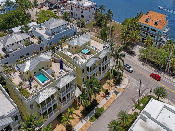 346 N Elm St A10, Hollywood FL 33019