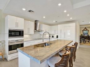 346 N Elm St A10, Hollywood FL 33019