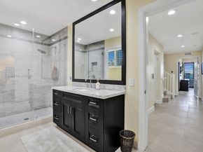 346 N Elm St A10, Hollywood FL 33019