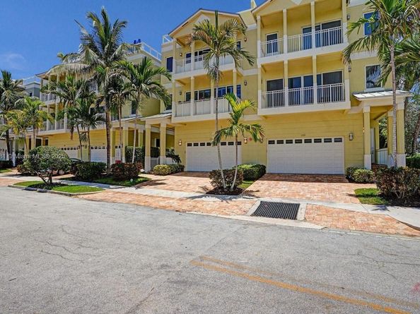 346 N Elm St A10, Hollywood FL 33019