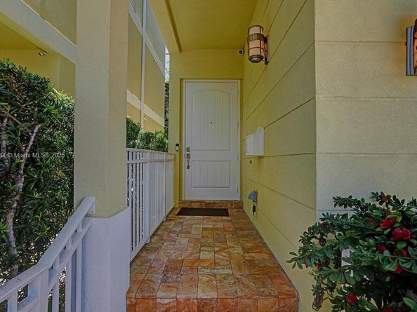 346 N Elm St A10, Hollywood FL 33019
