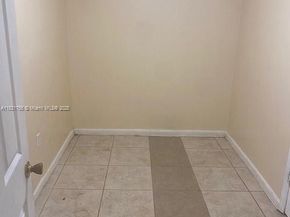 1990 NE 168 St, North Miami Beach FL 33162