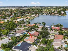 20610 NE 22nd Ct, Miami FL 33180