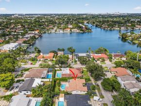 20610 NE 22nd Ct, Miami FL 33180