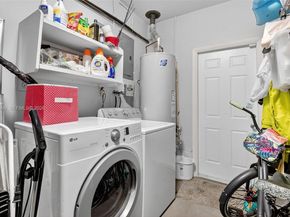 20610 NE 22nd Ct, Miami FL 33180