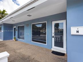 3241 NE 17th Ave, Oakland Park FL 33334