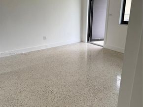 6750 SW 21st St, Miami FL 33155
