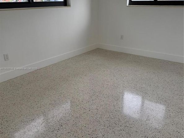 6750 SW 21st St, Miami FL 33155