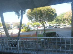 500 Executive Center Dr 1J, West Palm Beach FL 33401
