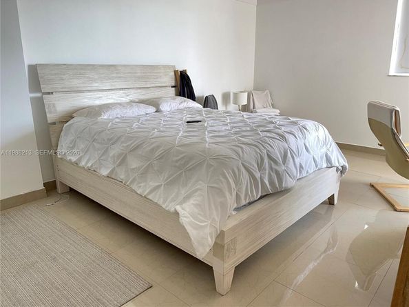 6820 Indian Creek Dr 3B, Miami Beach FL 33141