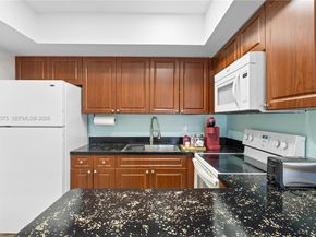 309 SE 12th Ave, Pompano Beach FL 33060