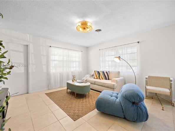 309 SE 12th Ave, Pompano Beach FL 33060