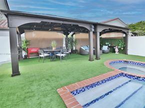 30 SW 136th Ave, Miami FL 33184