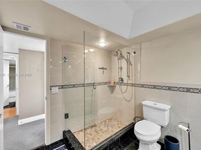 936 Intracoastal Dr 9H, Fort Lauderdale FL 33304