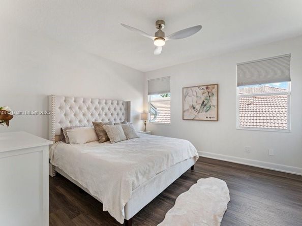 127 Swan Ave, Plantation FL 33324
