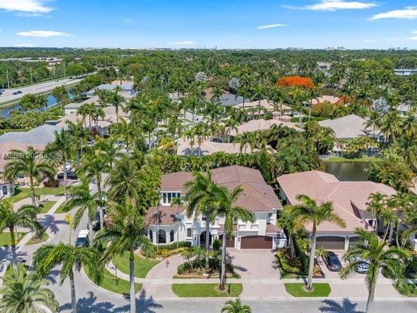 127 Swan Ave, Plantation FL 33324
