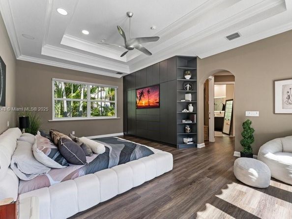 127 Swan Ave, Plantation FL 33324