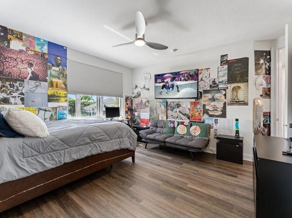 127 Swan Ave, Plantation FL 33324
